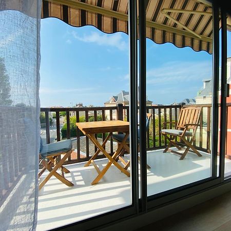 Hyper Centre - 2 Pieces Tout Confort - Terrasse - Ascenseur - Cabourg Exterior foto
